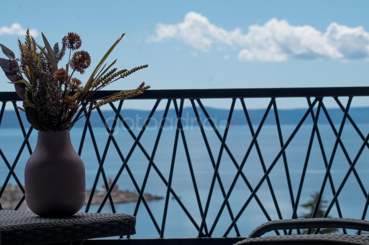 Sea View Diana
