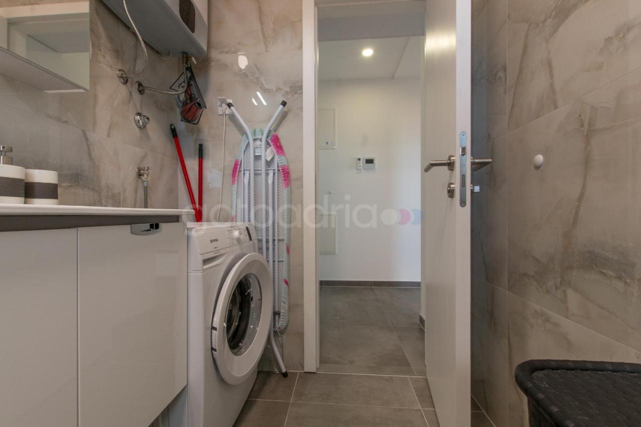Sea View Diana Apartma