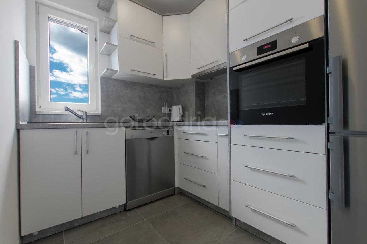 Sea View Diana Apartma Makarska